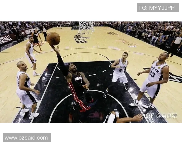 12月7日马刺对热火精彩比赛录像回顾与分析